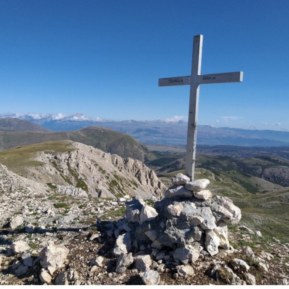 CIMA DI ROSCIA GRANDE (2172 ) Parco Regionale SIRENTE-VELINO